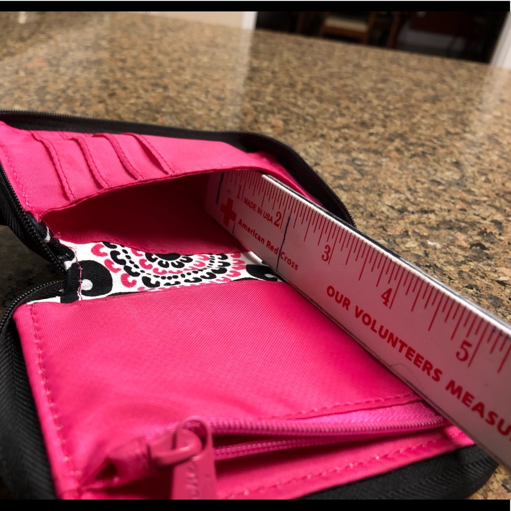 Thirty-one wristlet. - Picture 8 of 15